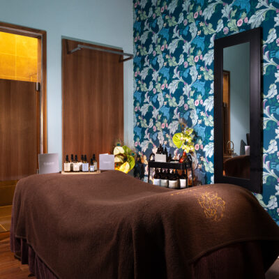 0W4A4920 treatment room