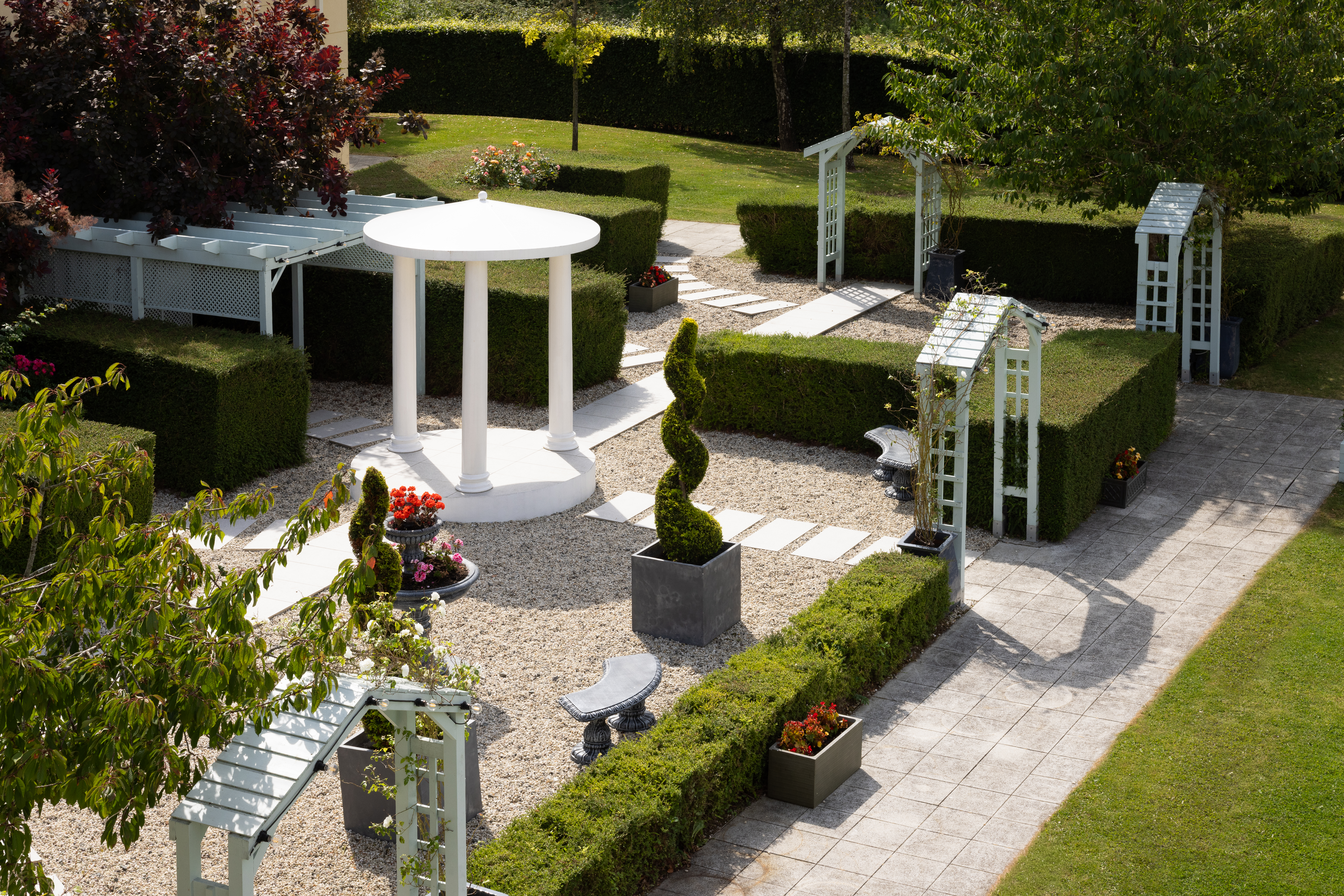 Say “I Do” in the Gardens of Castleknock Hotel